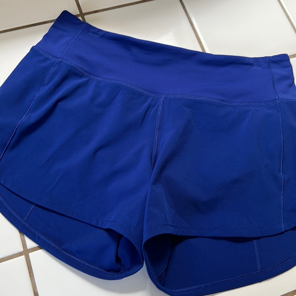 Lululemon Larkspur speed up shorts MR, 4 inch